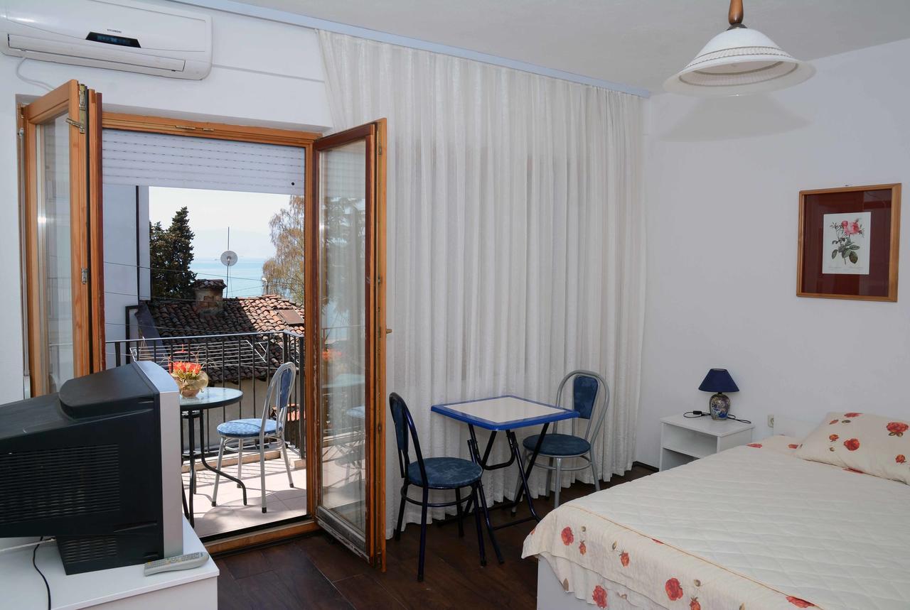 Vila Delfin Ohrid Exterior photo